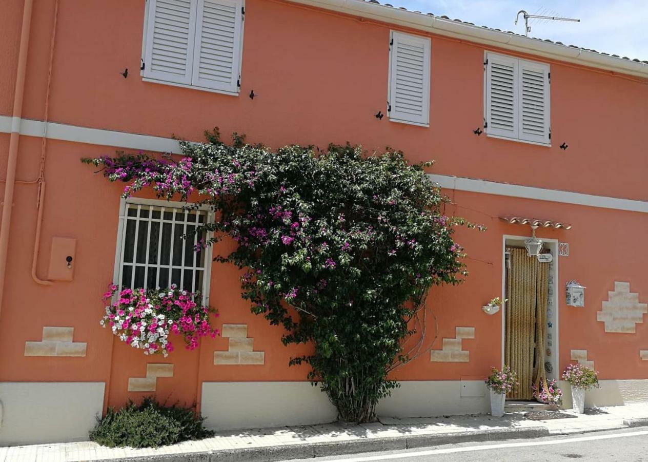 Da Mamma E Papa Sirolo Apartment Bagian luar foto
