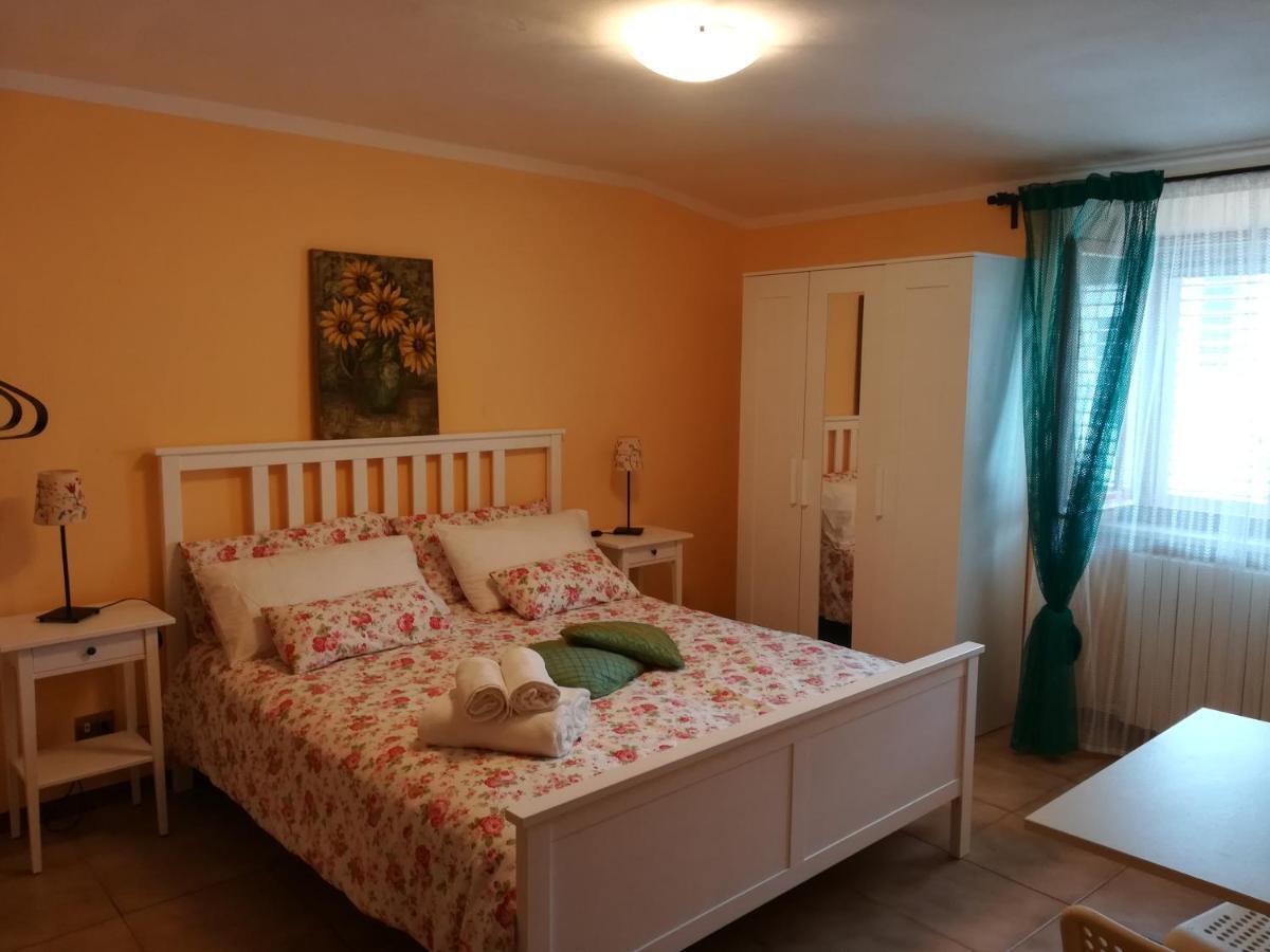 Da Mamma E Papa Sirolo Apartment Bagian luar foto